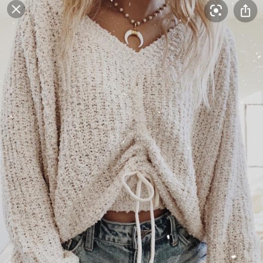 Cute ruffled tie sweater!! Brand new never worn